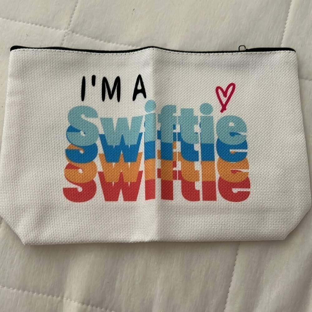 I'm a Swiftie (Taylor Swift) - Verified Swiftie Makeup Bag - Brand New